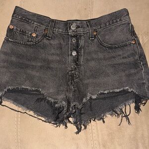 Levi’s shorts 501